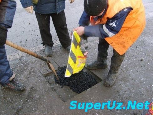 Қорақалпоқ олимлари полиэтилен қопларни асфальтга ётқизишни таклиф қилди